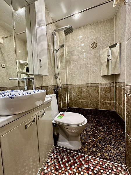 6-комн квартира, 200 м², р-н Комсомольский (№124378)