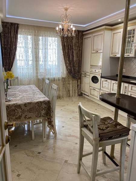 2-комн квартира, 70 м², р-н Фестивальный (№123846)