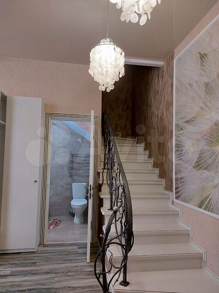 4-комн квартира, 107 м², р-н Российская ул (№126214)