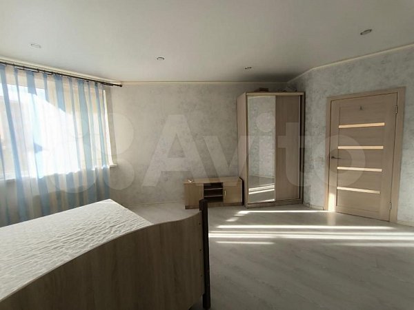 Продается 1-комн квартира, 36 м², р-н Российская ул, 