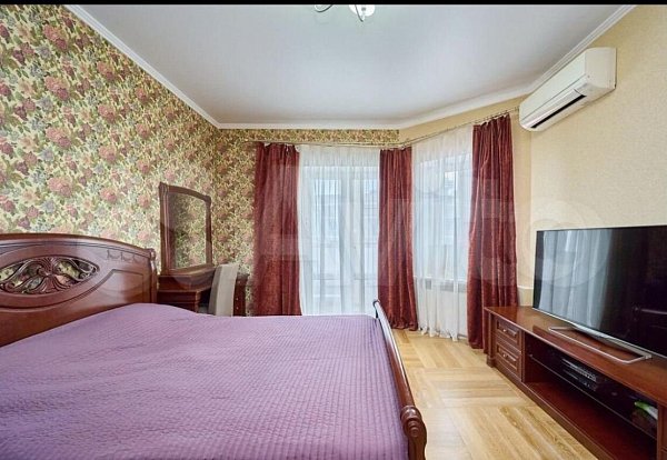 4-комн квартира, 283.3 м², р-н Фестивальный (№129373)