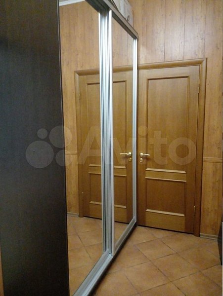 2-комн квартира, 65 м², р-н Российская ул (№128904)