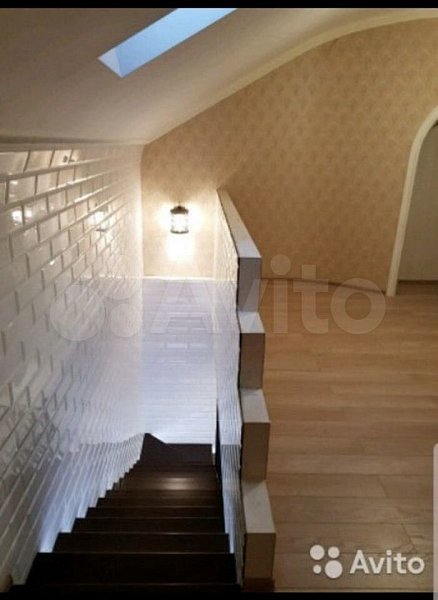 4-комн квартира, 178 м², р-н Западный обход (№123857)