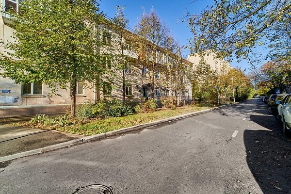 3-комн квартира, 76 м², р-н Центр (№126802)