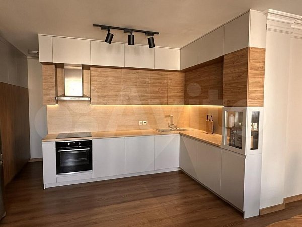 7-комн квартира, 240 м², р-н Фестивальный (№125634)