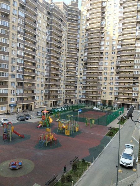 2-комн квартира, 61.2 м², р-н Гидростроителей (№126287)
