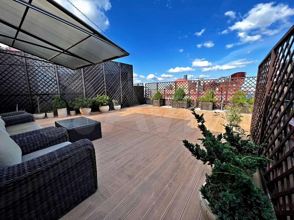 4-комн квартира, 296.7 м², р-н Фестивальный (№125024)