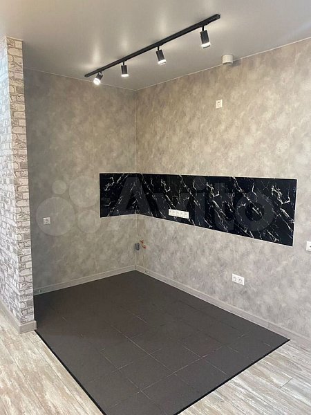 Продается 1-комн квартира, 29.5 м², р-н Российская ул, 