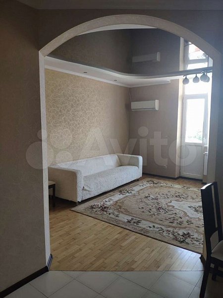 2-комн квартира, 61.5 м², р-н Центр (№125555)