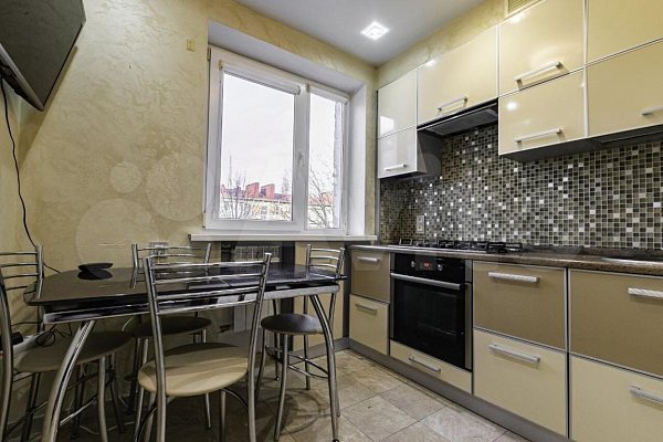 3-комн квартира, 64 м², р-н 40-лет Победы (№124649)