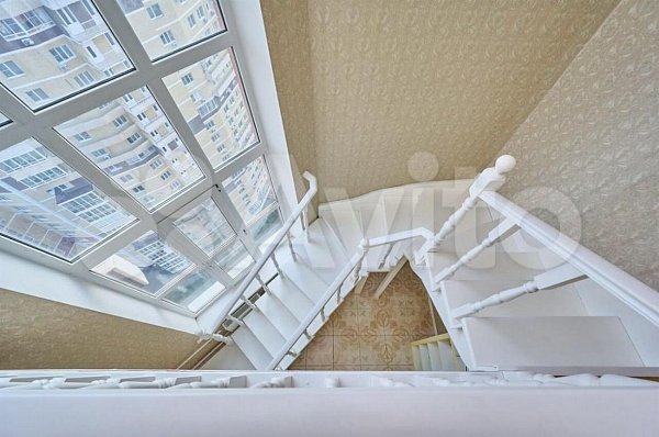 4-комн квартира, 283.3 м², р-н Фестивальный (№129373)