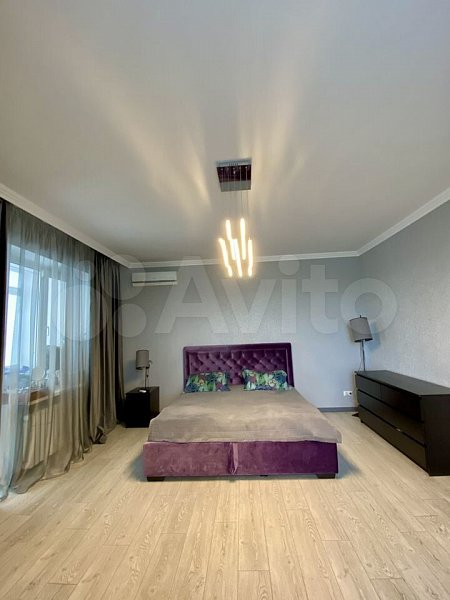 5-комн квартира, 176 м², р-н Российская ул (№127585)