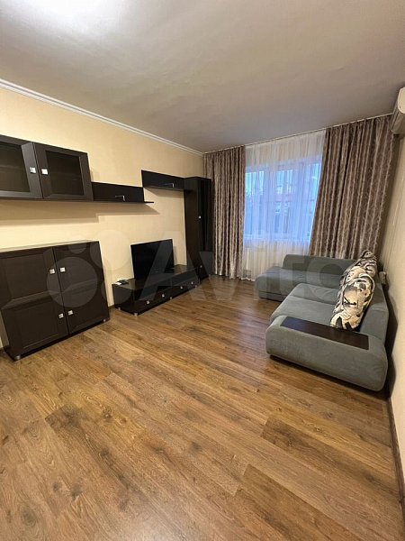 Продается 1-комн квартира, 47 м², р-н Центр, 