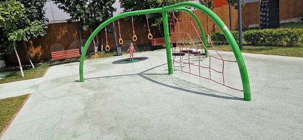 4-комн квартира, 95.5 м², р-н Российская ул (№124902)