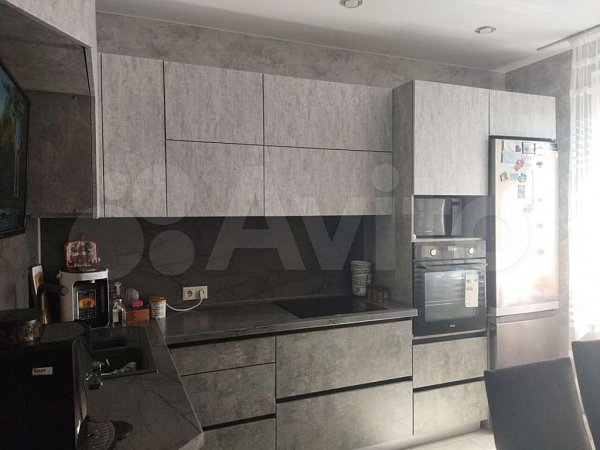 2-комн квартира, 67.6 м², р-н Гидростроителей (№125478)